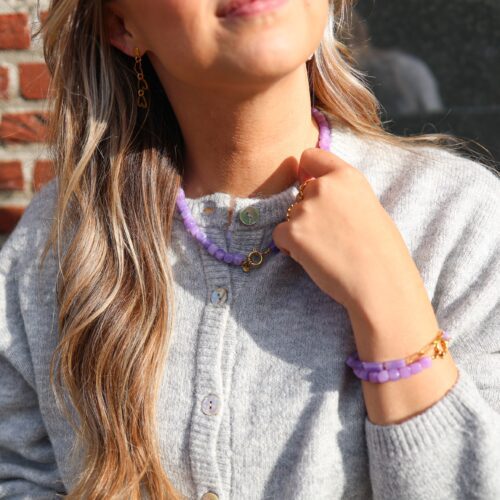 Bold beads purple armband
